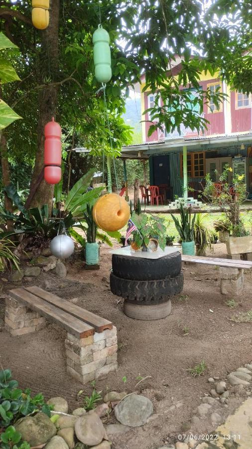 Tahan Guest House Kuala Tahan Zewnętrze zdjęcie