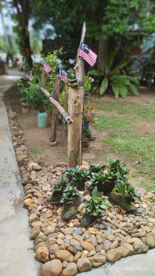 Tahan Guest House Kuala Tahan Zewnętrze zdjęcie