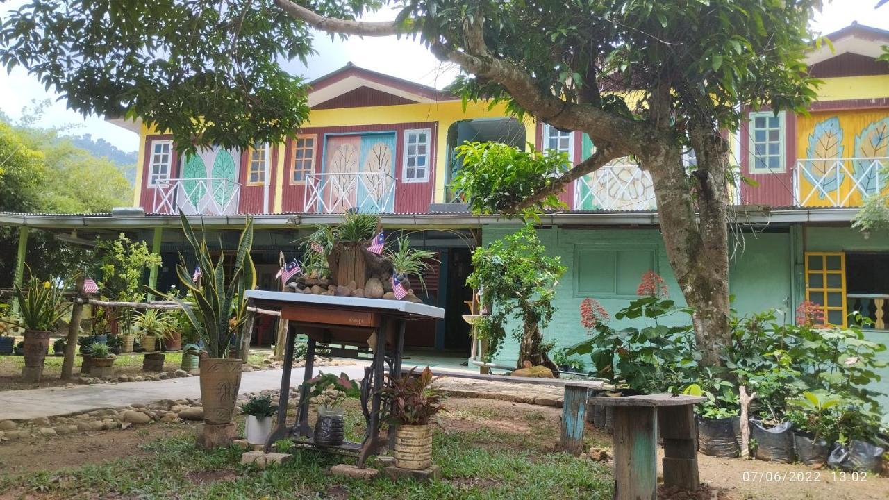 Tahan Guest House Kuala Tahan Zewnętrze zdjęcie