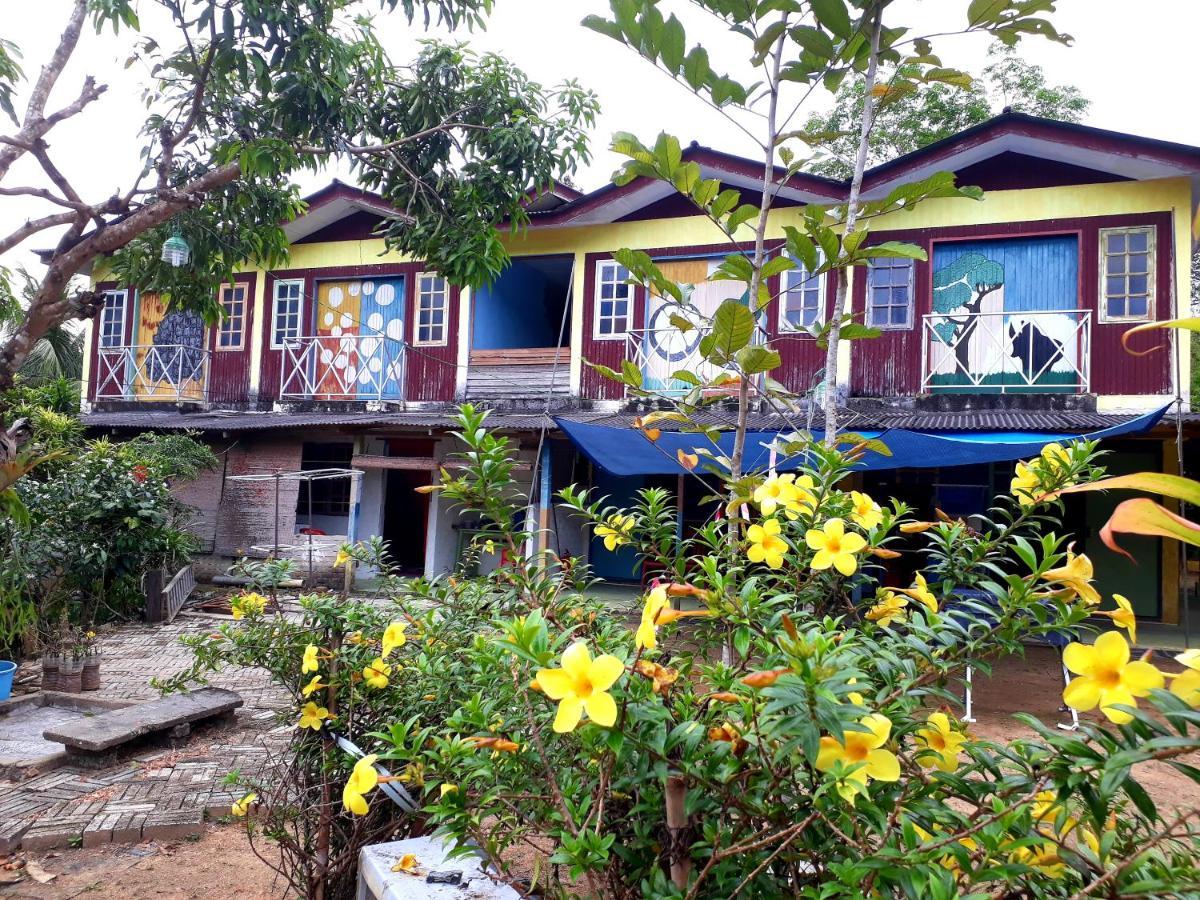 Tahan Guest House Kuala Tahan Zewnętrze zdjęcie