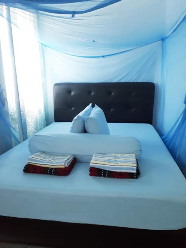 Tahan Guest House Kuala Tahan Pokój zdjęcie