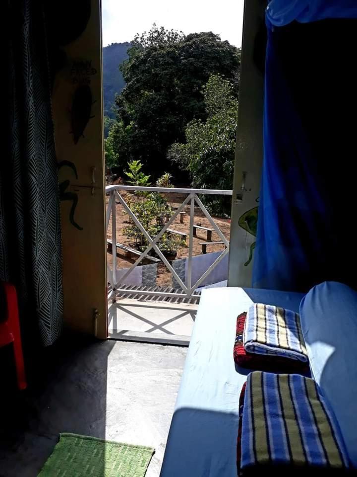 Tahan Guest House Kuala Tahan Pokój zdjęcie